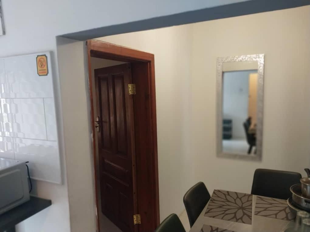 Emmrose Apartments Chingola Eksteriør bilde