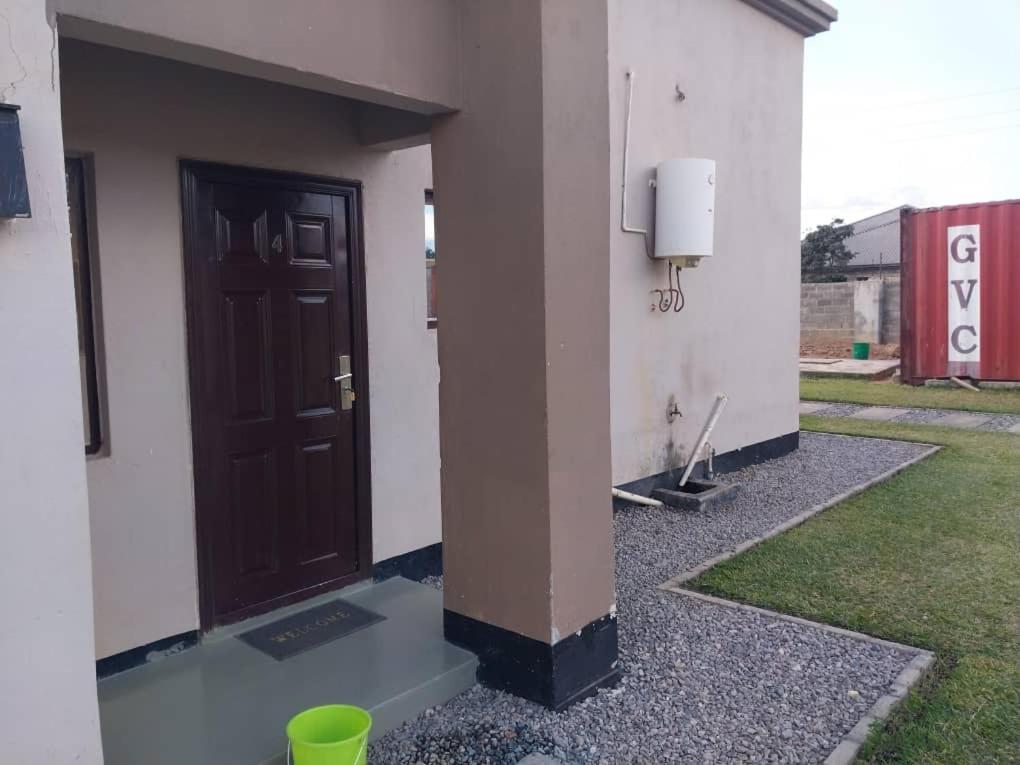 Emmrose Apartments Chingola Eksteriør bilde