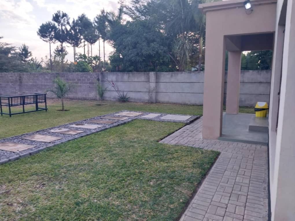 Emmrose Apartments Chingola Eksteriør bilde
